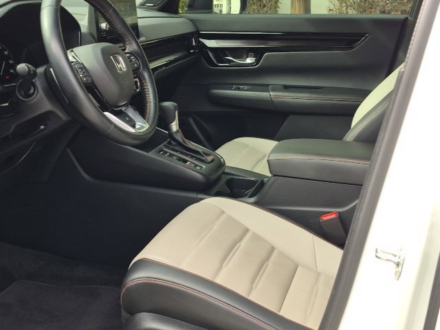 Used 2025 Honda CR-V Sport Touring image 16