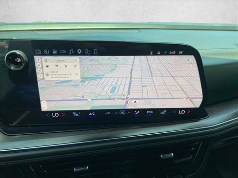 Used 2025 Chevrolet Tahoe LT w/ Comfort Package RWD image 13