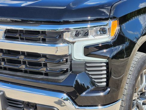 New 2026 Chevrolet Silverado 1500 LT w/ Texas Edition Plus AWD/4WD image 9