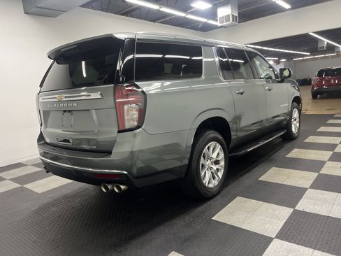 Used 2023 Chevrolet Suburban Premier AWD/4WD image 5