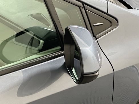 Used 2025 Toyota Corolla LE image 10