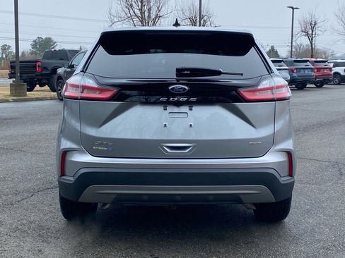 Certified 2024 Ford Edge SEL image 5