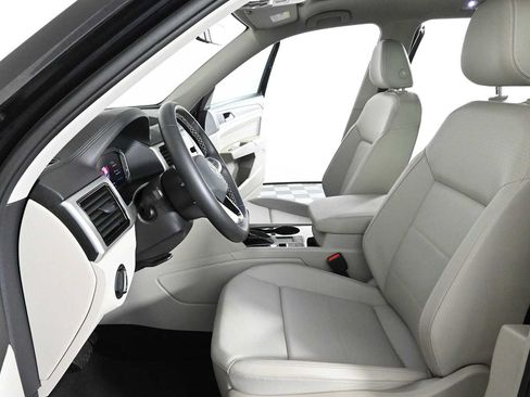 Certified 2023 Volkswagen Atlas SE w/ Panoramic Sunroof Package FWD image 21
