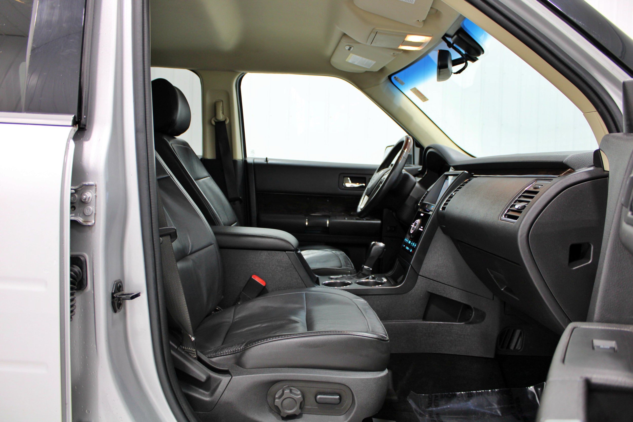 Used 2019 Ford Flex Limited AWD/4WD image 30