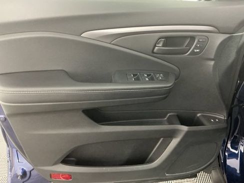 Used 2023 Honda Passport EX-L image 7