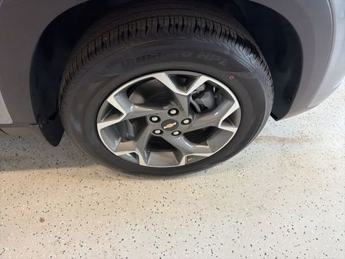 New 2026 Chevrolet Trax LT w/ Driver Confidence Package image 9