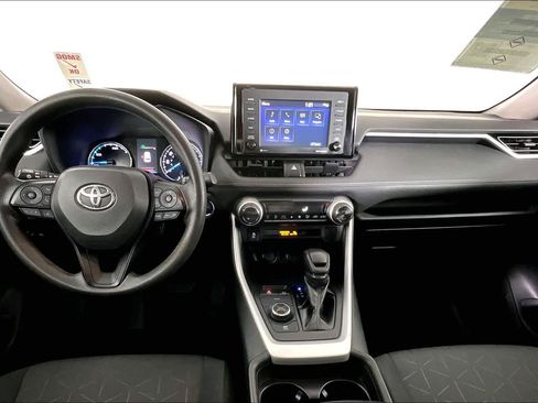 Used 2021 Toyota RAV4 XLE image 14