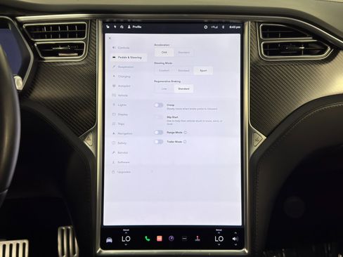 Used 2017 Tesla Model X 75D image 25