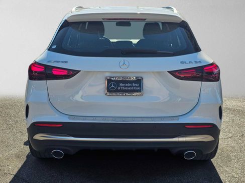 Used 2026 Mercedes-Benz GLA 35 AMG 4MATIC image 4