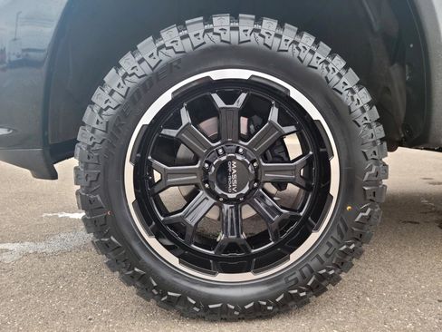 Used 2014 RAM 1500 Express AWD/4WD image 18