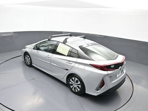 Certified 2020 Toyota Prius Prime Limited FWD image 38