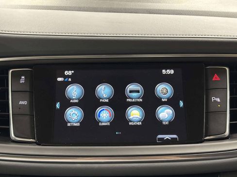 Used 2018 Buick Enclave Essence AWD/4WD image 29