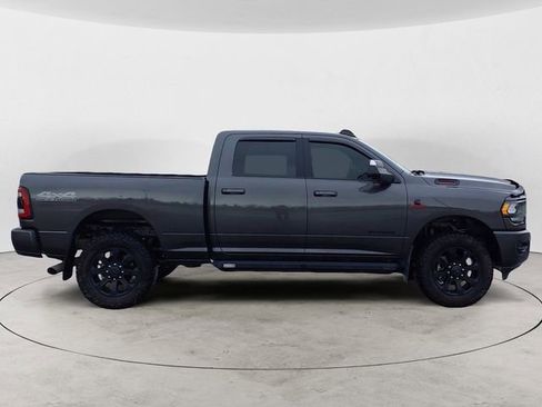 Used 2021 RAM 2500 Big Horn w/ Night Edition AWD/4WD image 6