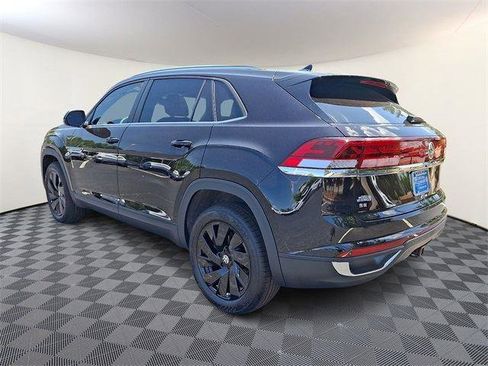 New 2025 Volkswagen Atlas Cross Sport SE image 4