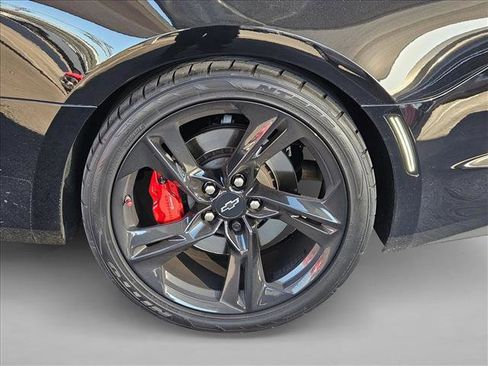 Used 2021 Chevrolet Camaro SS image 24