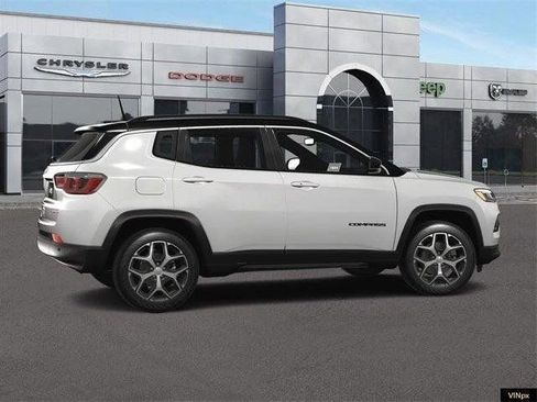Used 2024 Jeep Compass Limited w/ Sun and Sound Group image 15