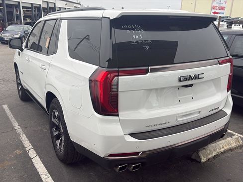 Used 2026 GMC Yukon AT4 Ultimate AWD/4WD image 5