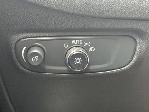 Used 2024 Chevrolet Equinox LT FWD image 34