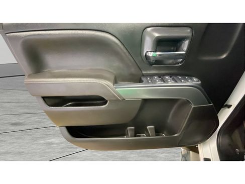 Used 2017 Chevrolet Silverado 1500 LT w/ True North Edition AWD/4WD image 10