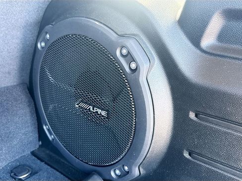 Used 2023 Jeep Wrangler Unlimited Sahara w/ Cold Weather Group image 28