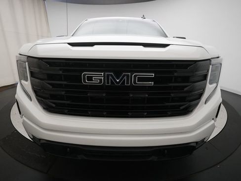 Used 2026 GMC Sierra 1500 Elevation AWD/4WD image 11