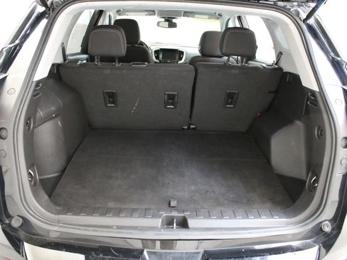Used 2023 GMC Terrain SLE w/ Driver Convenience Package AWD/4WD image 28