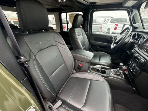 Used 2023 Jeep Wrangler Unlimited Sahara w/ Cold Weather Group image 22