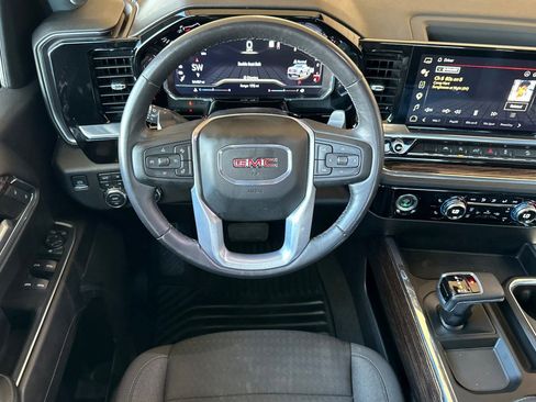 Used 2023 GMC Sierra 1500 Elevation w/ X31 Off-Road Package AWD/4WD image 15