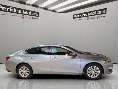 Used 2025 Chevrolet Malibu LT FWD image 6