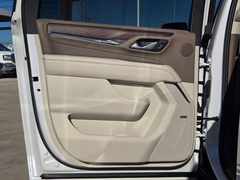 Certified 2024 GMC Yukon XL Denali w/ Max Trailering Package image 15