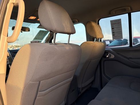 Certified 2021 Nissan Frontier SV w/ SV Utility Package image 31