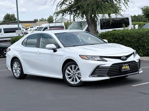 Used 2024 Toyota Camry LE FWD image 2