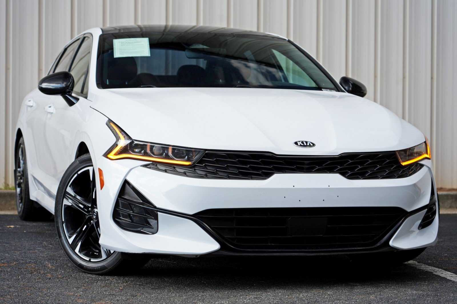Used 2021 Kia K5 GT-Line AWD/4WD image 2