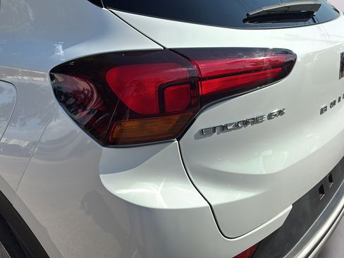 Used 2025 Buick Encore GX Preferred FWD image 39