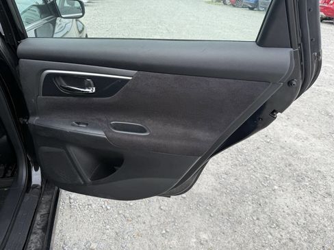 Used 2013 Nissan Altima 2.5 SV FWD image 18