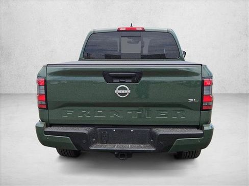 Used 2025 Nissan Frontier SL RWD image 6