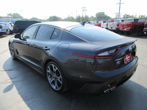 Used 2019 Kia Stinger GT RWD image 8