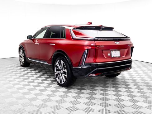 Certified 2024 Cadillac Lyriq Luxury w/ LPO, Floor Liner Package image 3