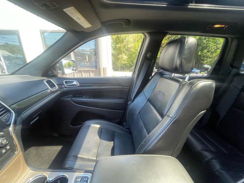 Used 2015 Jeep Grand Cherokee Overland image 17