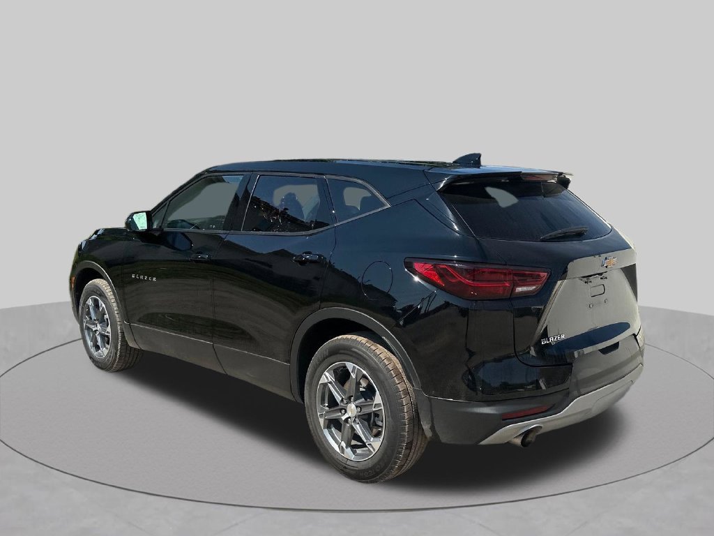 Used 2025 Chevrolet Blazer LT FWD image 35