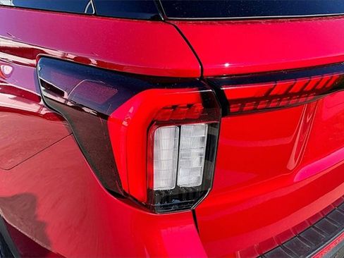 Certified 2025 Ford Explorer ST-Line w/ Premium Package image 31