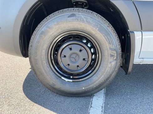 New 2026 Mercedes-Benz Sprinter 2500 image 10