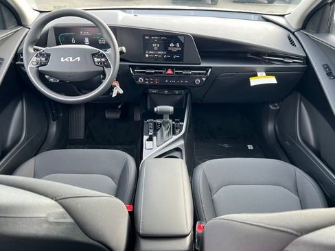 New 2026 Kia Niro LX FWD image 12