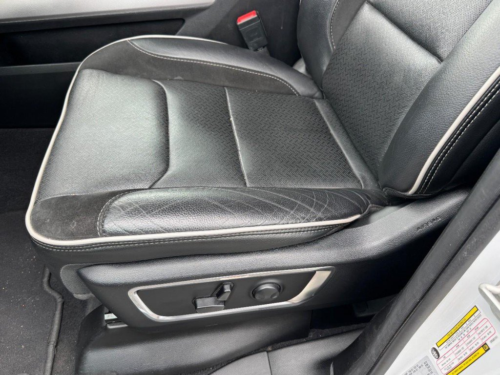 Used 2025 RAM 1500 Laramie AWD/4WD image 28