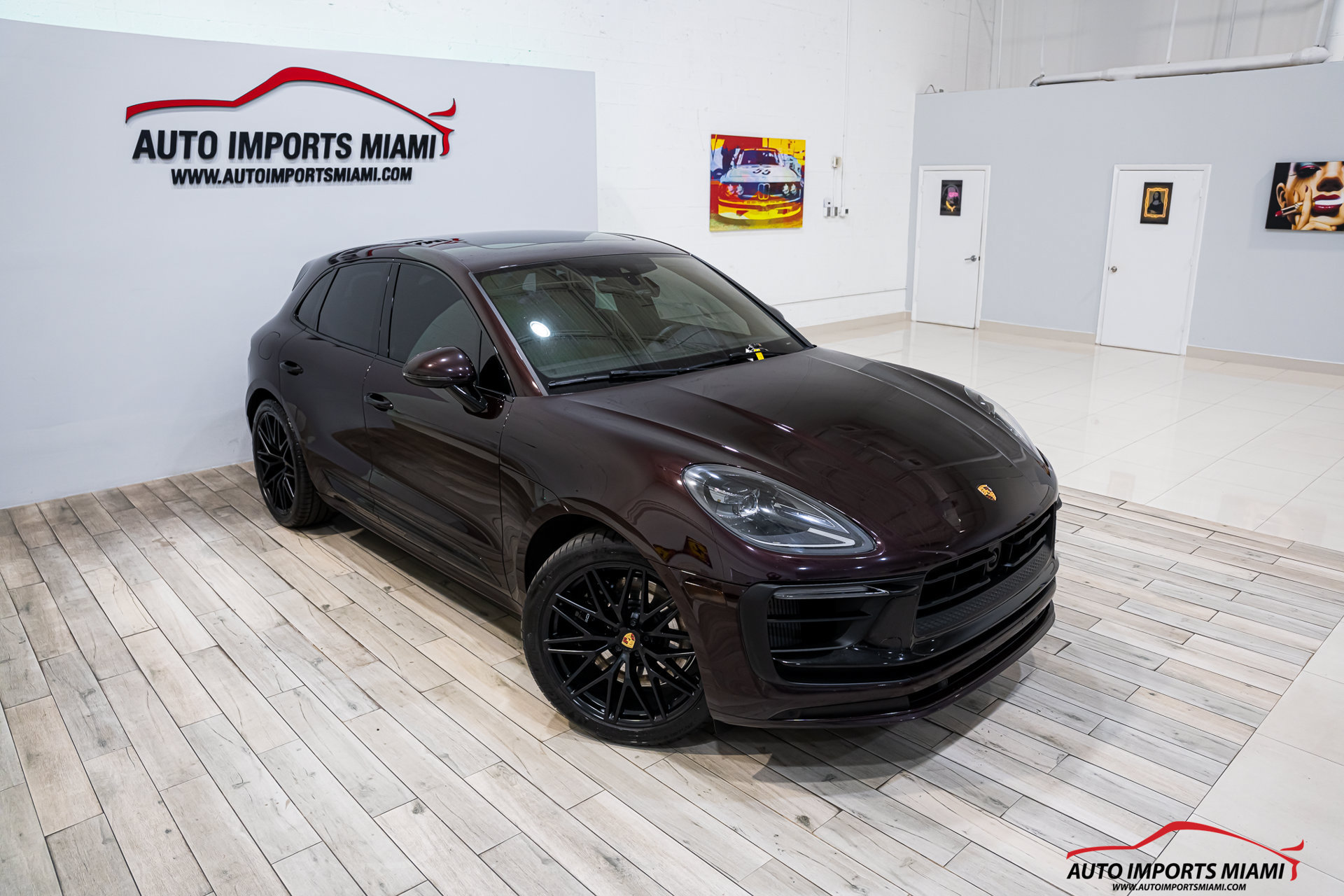 Used 2023 Porsche Macan GTS w/ Sport Chrono Package AWD/4WD image 28