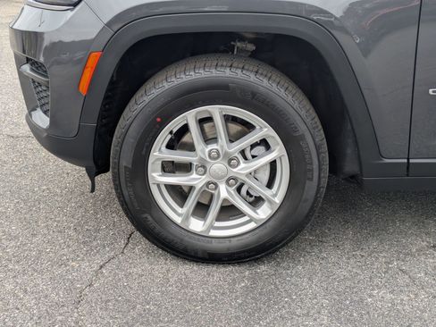 New 2026 Jeep Grand Cherokee Laredo X image 32