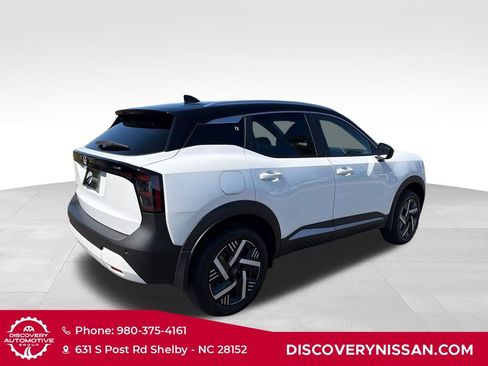 New 2026 Nissan Kicks SV w/ SV Premium Package FWD image 6