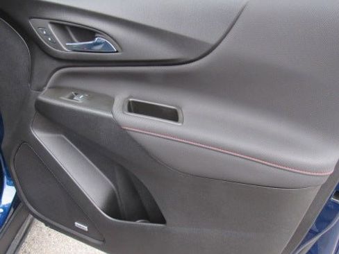 Certified 2022 Chevrolet Equinox RS w/ RS Leather Package FWD image 13
