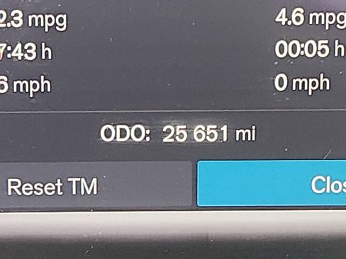Certified 2023 Volvo XC60 B6 Ultimate w/ Protection Package Premier AWD/4WD image 18