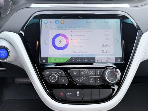 Used 2020 Chevrolet Bolt Premier w/ Infotainment Package FWD image 11